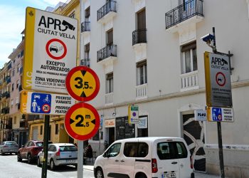 Valencia sustituye la señalización en Ciutat Vella y Campanar por zonas de coexistencia