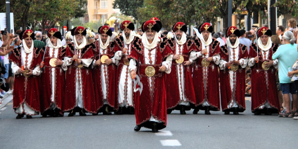 Los Moros y Cristianos del Marítimo de Valencia ya son Fiesta de Interés Turístico Local