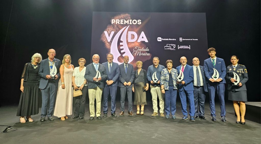 Marián Cano destaca en la entrega de los Premios Vida de Teulada Moraira el papel de las personas, asociaciones y empresas en la construcción del bienestar colectivo