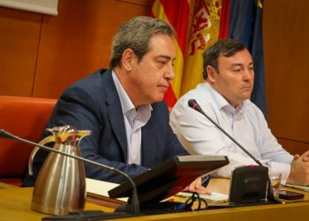 VOX reclama menos presión fiscal y medidas de vivienda para respaldar los presupuestos autonómicos