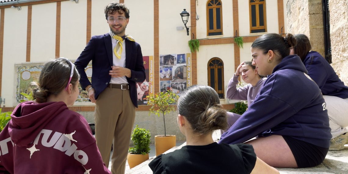 ‘Zoom’ analiza las dos caras del turismo en los pueblos de la Comunidad Valenciana