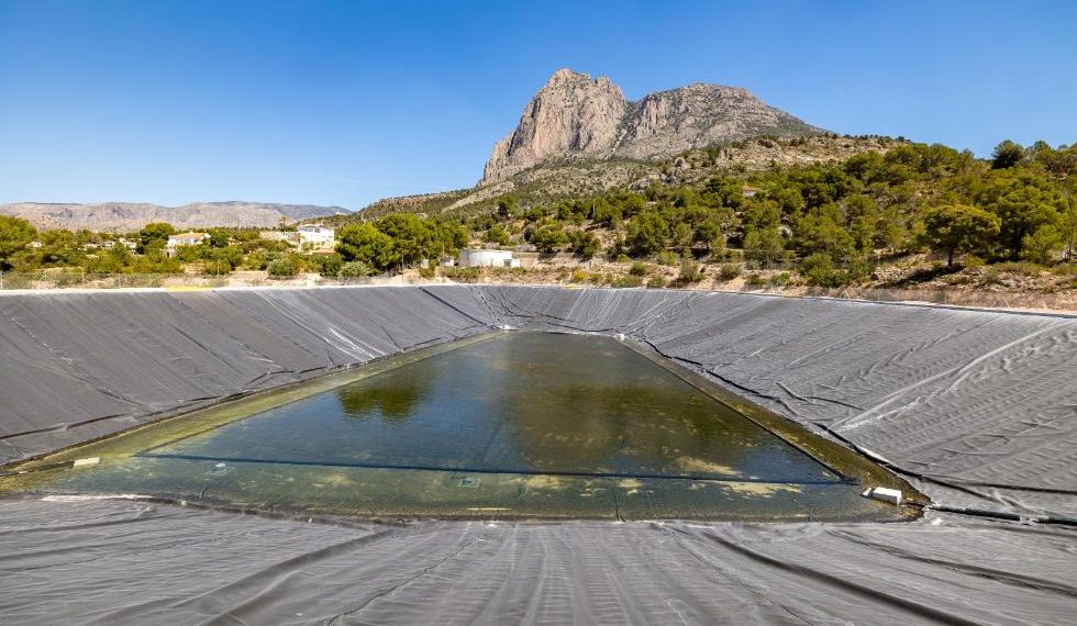 La Generalitat finaliza la modernización de la balsa de riego de Finestrat tras invertir más de 526.000 euros