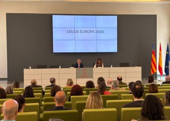 Barrachina defiende una PAC fuerte para garantizar el relevo agrario