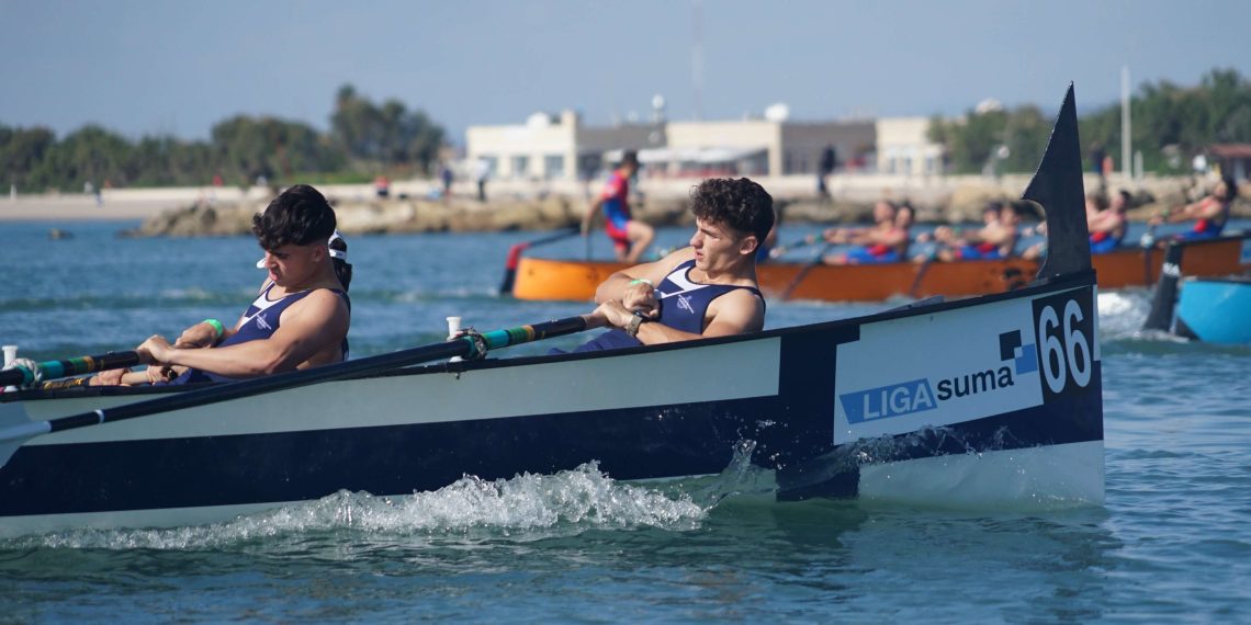 Valencia acoge este fin de semana el Autonómico de Llaüt Mediterráneo con más de 350 remeros