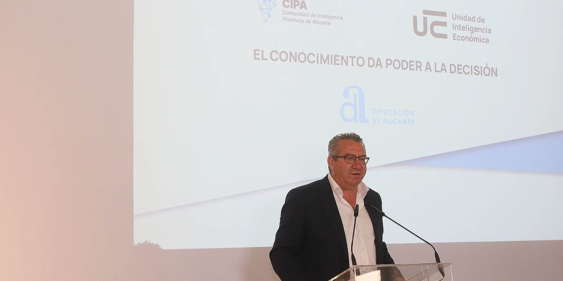 La Diputación de Alicante impulsa el Servicio de Inteligencia Económica y Territorial para mejorar la toma de decisiones municipales