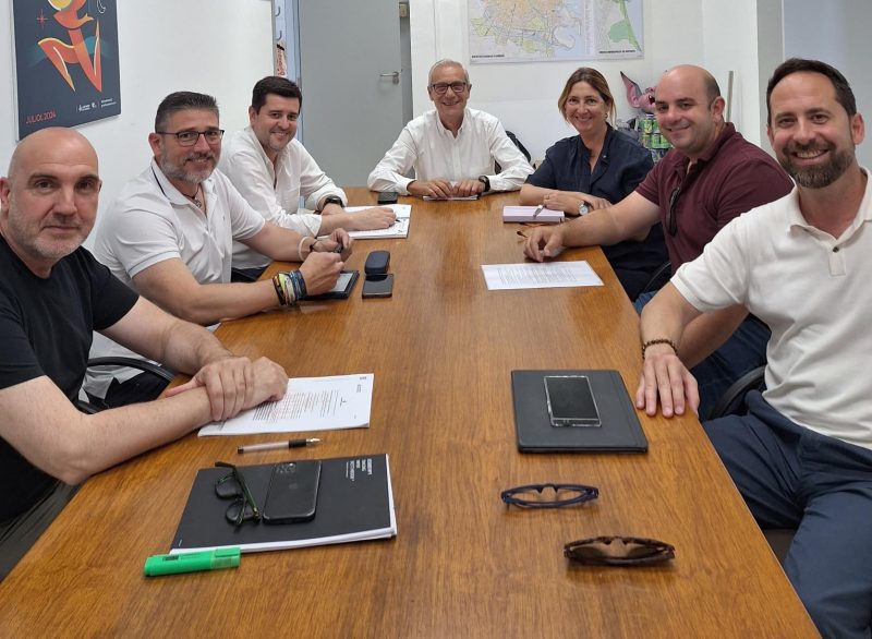Valencia abre el diálogo con el sector pirotécnico