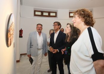 La Diputación de Alicante acoge la exposición ‘Alicante, paisajes y tradiciones’ del Club Big Arte