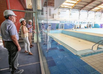 Catalá: “La reparación del Polideportivo de Orriols recupera una instalación clave para la vida deportiva y social del barrio”
