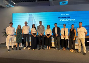 La Generalitat impulsa la conexión entre el sector deportivo y los grandes eventos náuticos