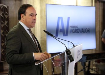 Pérez Llorca: “Reforzamos el sector agroalimentario con más ayudas, inversión y menos burocracia para garantizar su futuro”