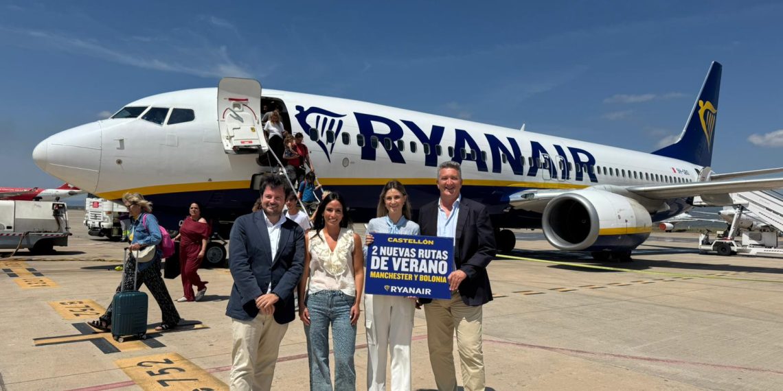 El aeropuerto de Castellón estrena rutas a Manchester y Bolonia