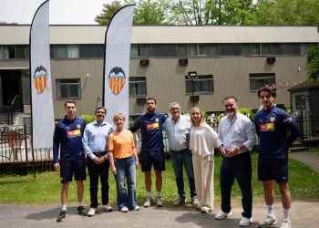 La Generalitat refuerza los vínculos con Canadá a través de la VCF Academy de Montreal