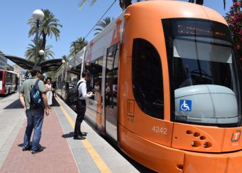 TRAM d’Alacant ampliará la parada de Porta del Mar para recibir los nuevos tranvía