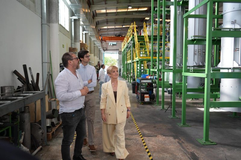 Cano destaca el impulso a la innovación energética para situ