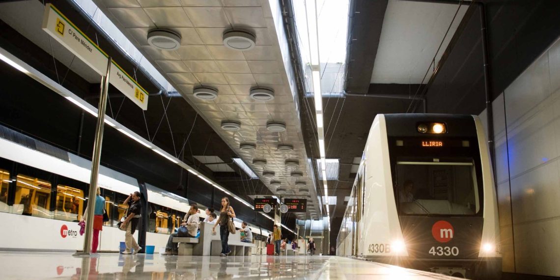 La Generalitat activa un dispositivo especial de Metrovalencia y Metrobús con 45.000 plazas para el festival BIGSOUND en Torrent