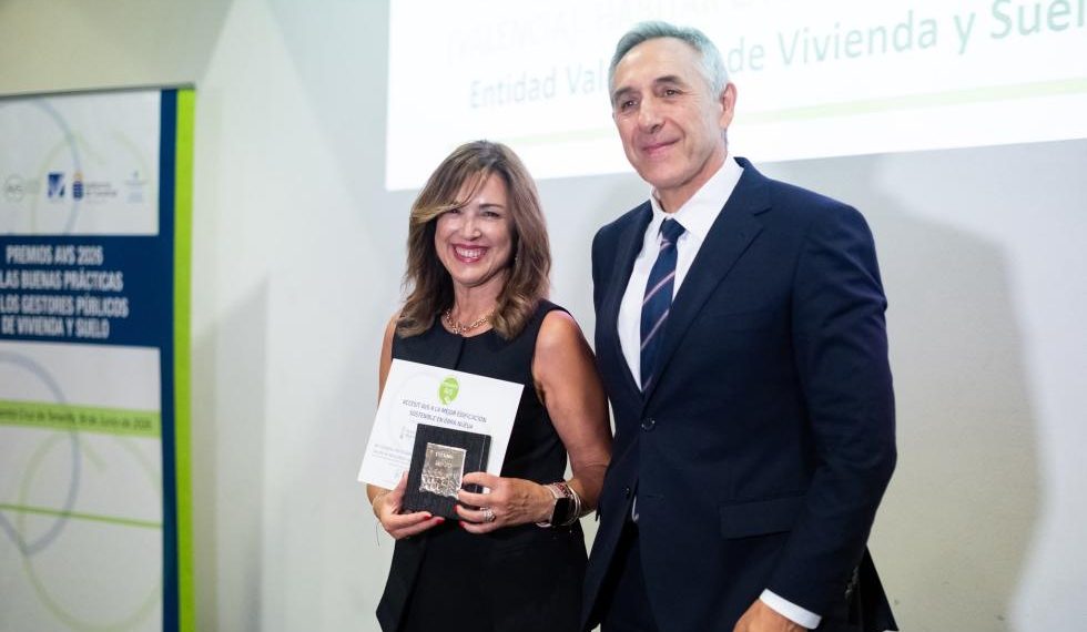 La EVHA recibe dos reconocimientos nacionales por sus viviendas industrializadas y el edificio de La Torre