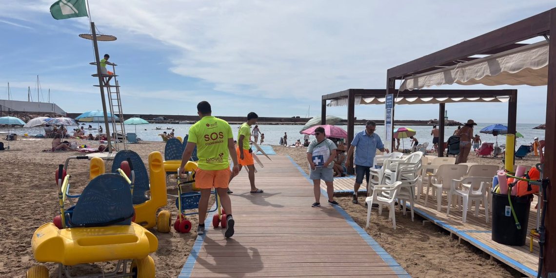 La Pobla de Farnals refuerza la accesibilidad de sus playas y revalida el sello Qualitur