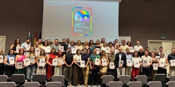 Camarero defiende entornos inclusivos y sin discriminación en el Día del Orgullo