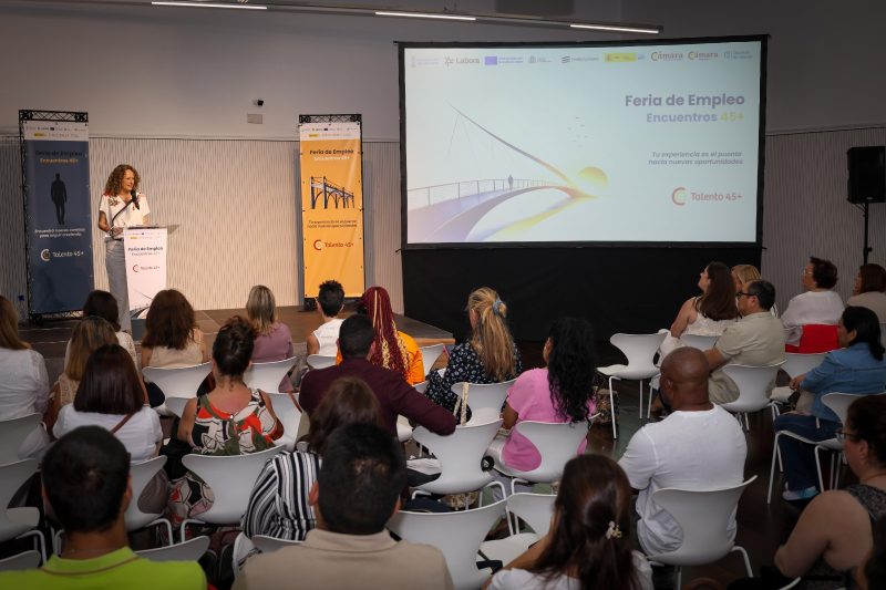 Torrent impulsa el empleo sénior con una feria que reúne a 3
