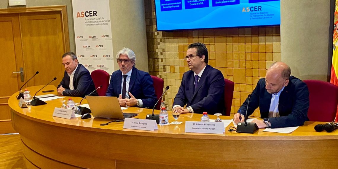La Generalitat reclama al Gobierno subastas urgentes para salvar la cogeneración industrial