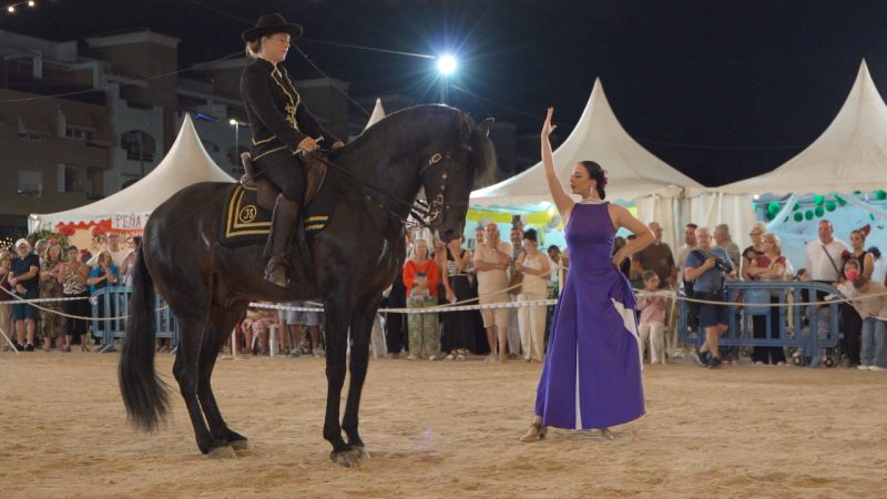 Terra de festes recorre La Salzadella, Otos y Form