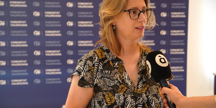 Chulià contrapone la inversión educativa de la Generalitat a los anuncios del Gobierno sobre climatización escolar