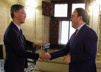 Pérez Llorca se reúne con el embajador de China para reforzar la cooperación