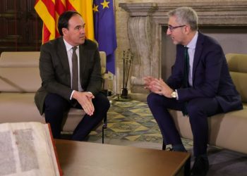 Pérez Llorca reclama al ministro de Hacienda más inversión y los 5.000 millones de la deuda social