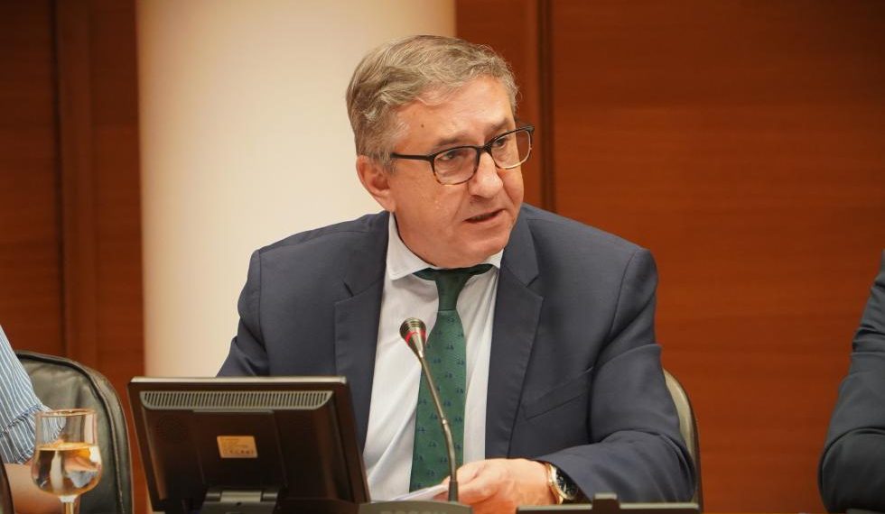 Rovira detalla un presupuesto de 536,6 millones centrado en modernizar la Administración
