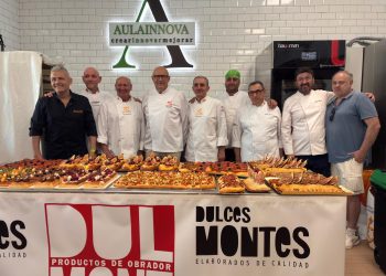 Valencia impulsa las Cocas de Sant Joan con una jornada de formación y degustación