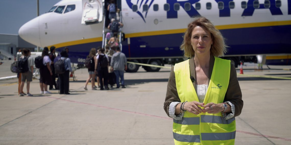 À Punt investiga el futuro de Manises y El Altet ante el récord de tráfico aéreo