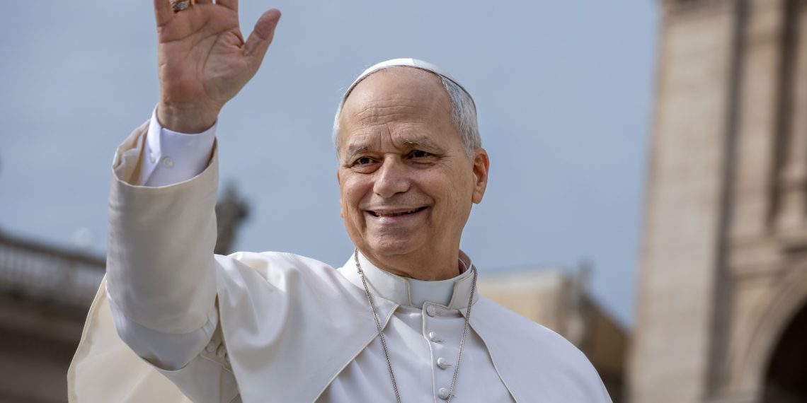 La visita del papa León XIV a España se vive en À Punt