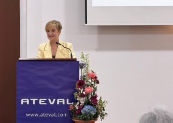Marián Cano defiende el impulso innovador del sector textil valenciano