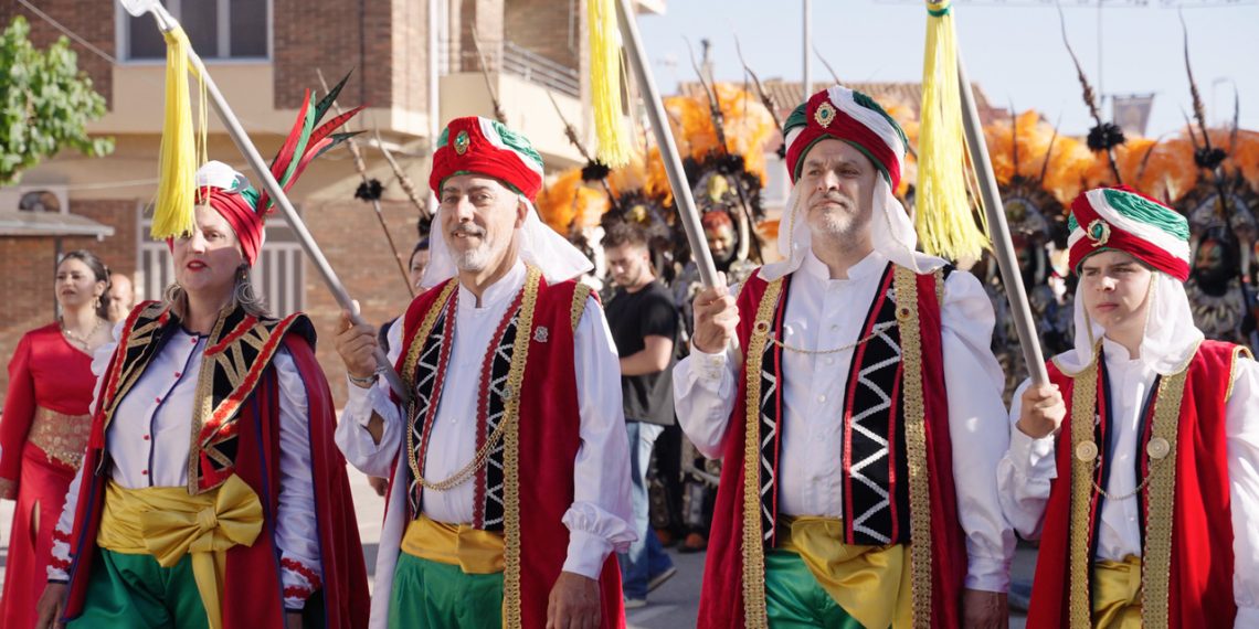 “Terra de festes” viaja a Salinas, Calles y Pina de Montalgrao para mostrar tres celebraciones emblemáticas