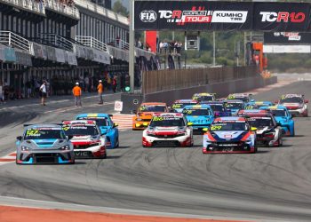 El Circuit Ricardo Tormo une el TCR World Tour y el espectáculo de Volrace en un intenso fin de semana de motor