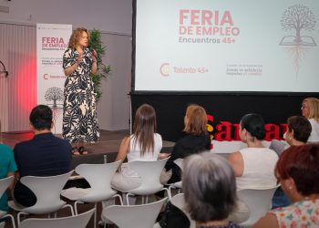 Torrent impulsa una nueva feria de empleo para mayores de 45 años con entrevistas y talleres