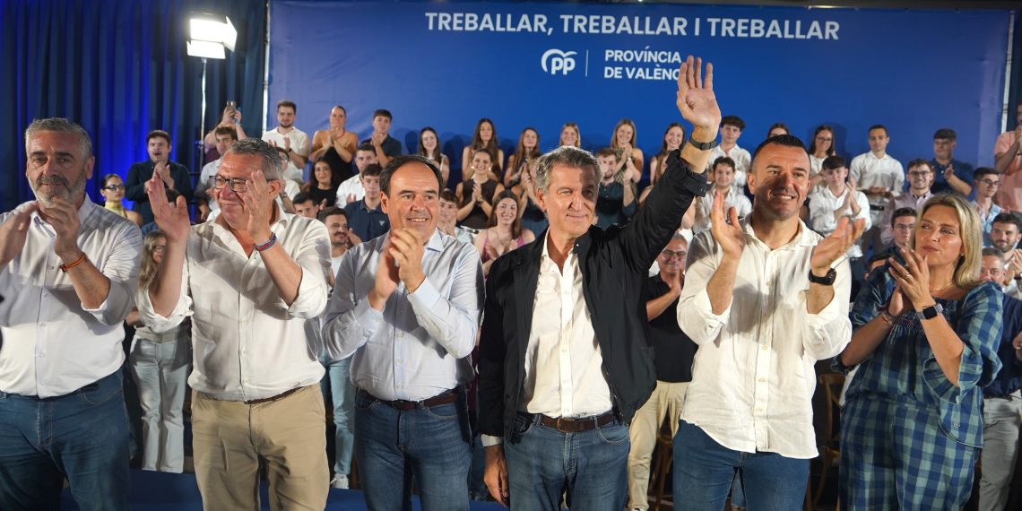 Pérez Llorca asegura a Feijóo que la Comunitat Valenciana “se dejará la piel” para llevar al PP a La Moncloa