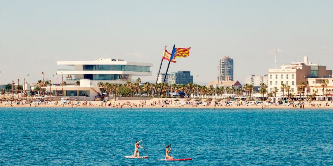 El Ayuntamiento de Valencia activa el dispositivo de salvamento y socorrismo en las playas