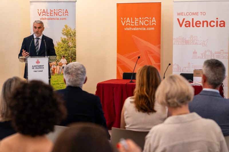 Turisme refuerza su apuesta por un modelo turístic