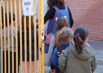 Educación habilitará nuevas unidades en valenciano en siete municipios castellanohablantes el próximo curso
