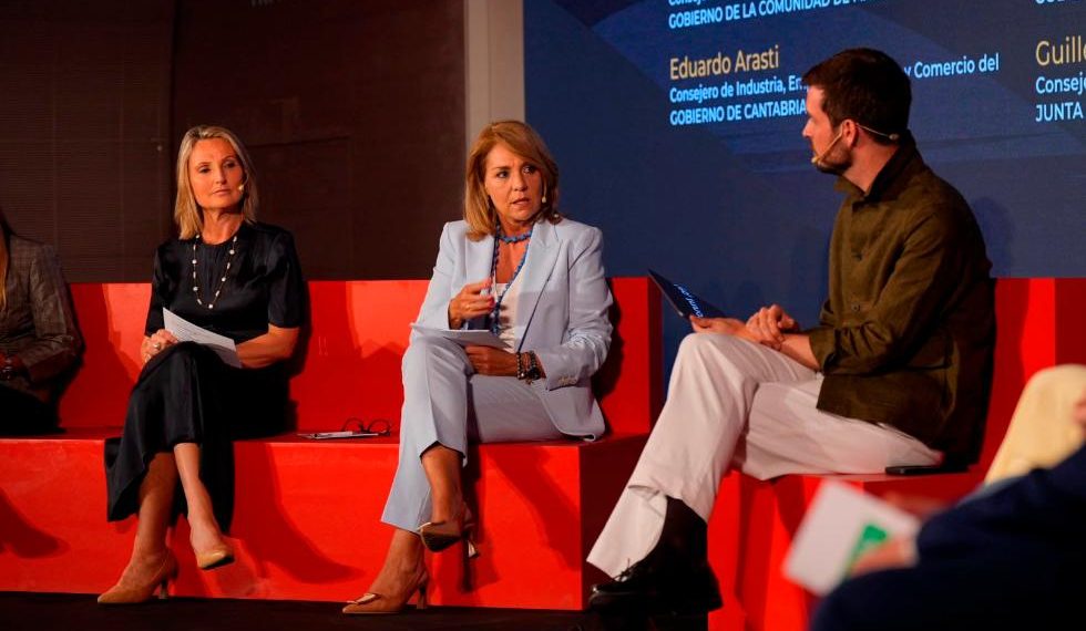 Camarero destaca a la Comunitat Valenciana como polo de atracción del talento, la innovación y la inversión