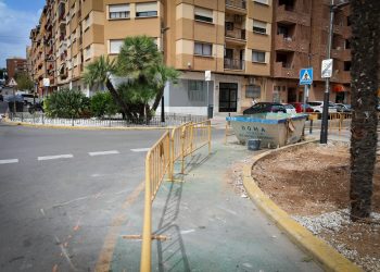 Torrent amplía aceras y elimina vallados para ganar espacio peatonal en Germanies y San Valeriano