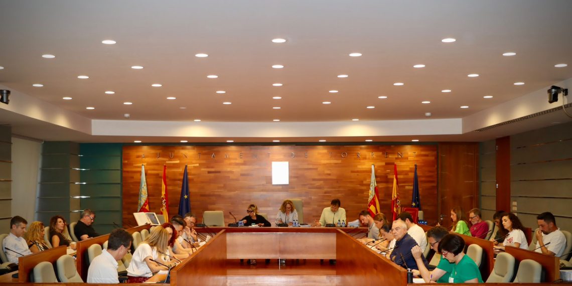 Torrent destinará 1,3 millones a climatizar todos los colegios públicos