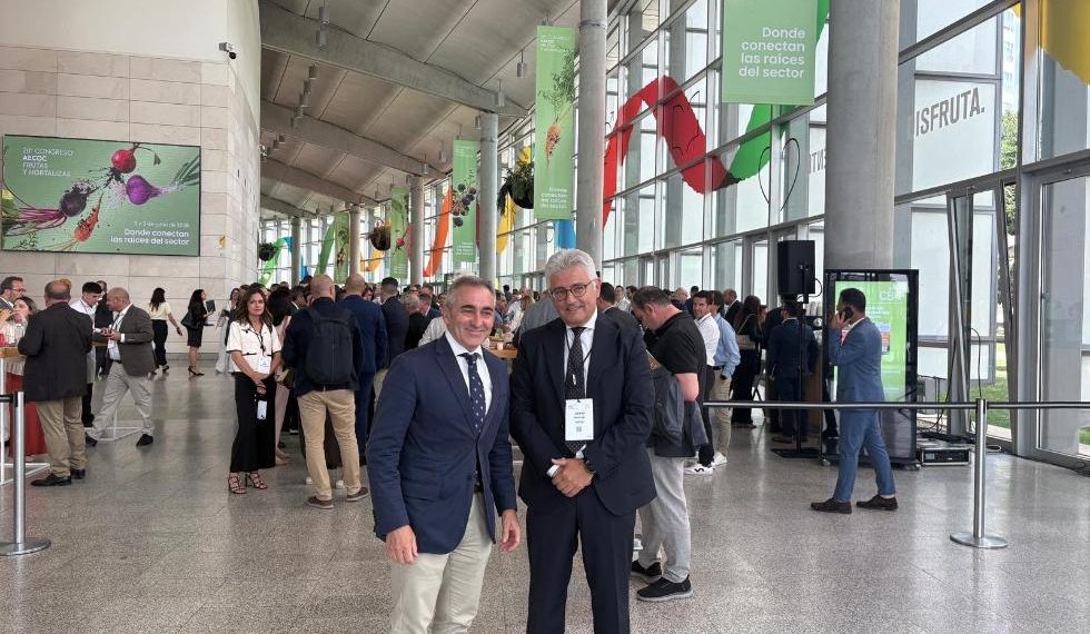 Barrachina apuesta por el relevo generacional para reforzar el sector agroalimentario