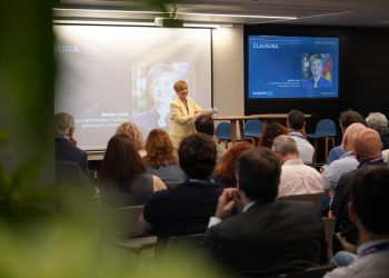 Marián Cano subraya el papel clave de la digitalización en la competitividad empresarial valenciana