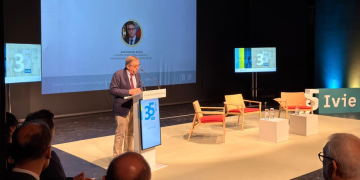El Ivie celebra 35 años de investigación económica al servicio de la Comunitat Valenciana