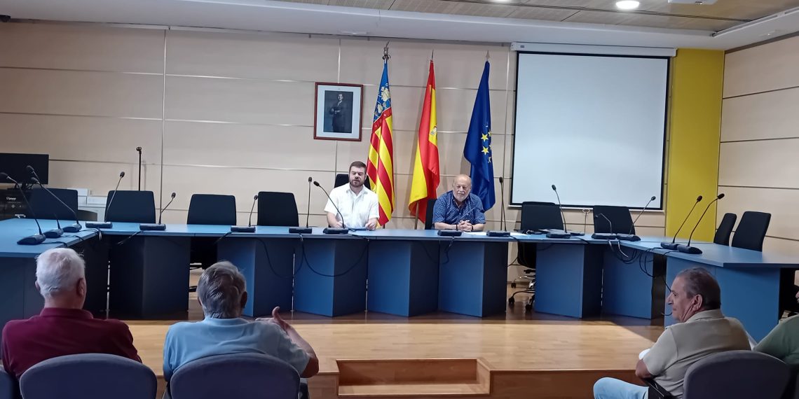 Costas rectifica el deslinde en La Pobla de Farnals y desbloquea unas 300 viviendas