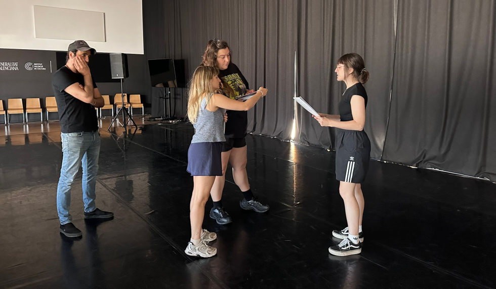 El Rialto acoge las lecturas dramatizadas de ‘Yo rime el convite contigo’, la nueva obra de Xavo Giménez