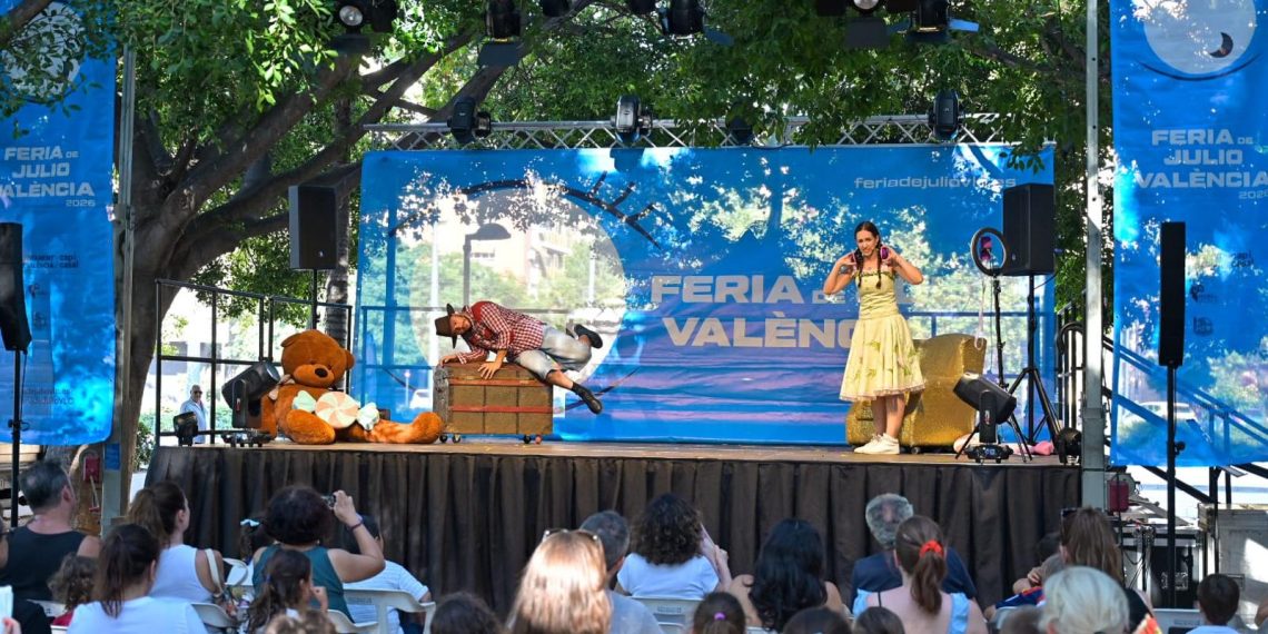 La Gran Nit llena Valencia de música, espectáculos y fuegos artificiales este sábado