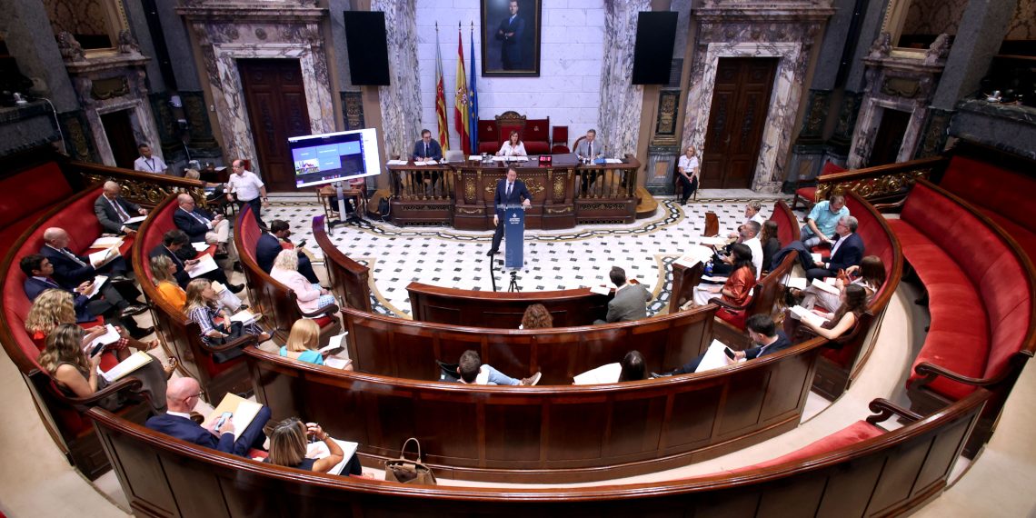 Valencia aprueba un plan para reducir a la mitad los muertos y heridos graves en accidentes de tráfico en 2030